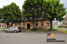 Przestronne mieszkanie w Bobrownikach na sprzedaż